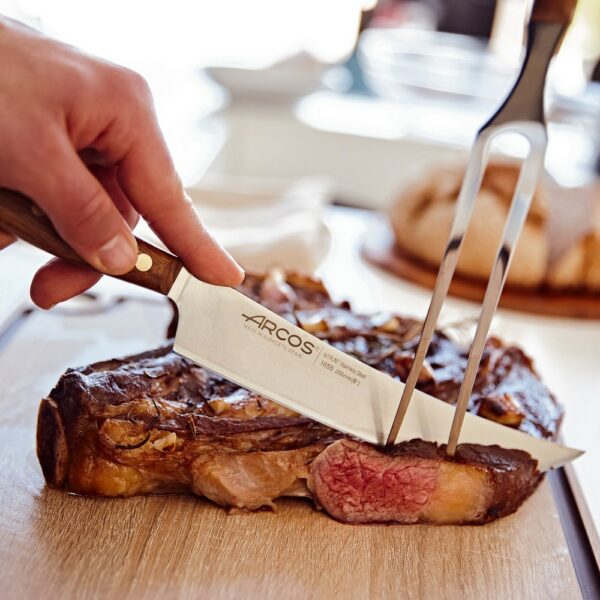 Cuchillo de trinchar de madera para restaurante