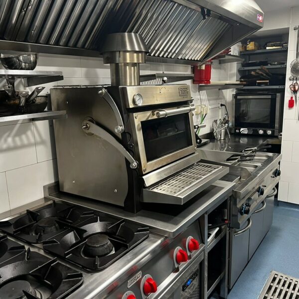 Parrilla de brasas con extractor castellon