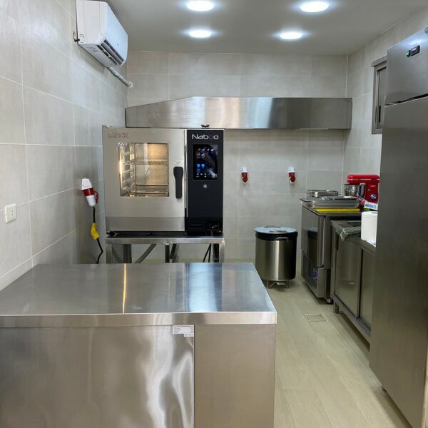 Cocina de restaurante compacta Castellon