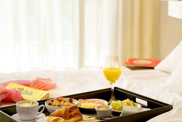 Bandeja de desayuno para hoteles
