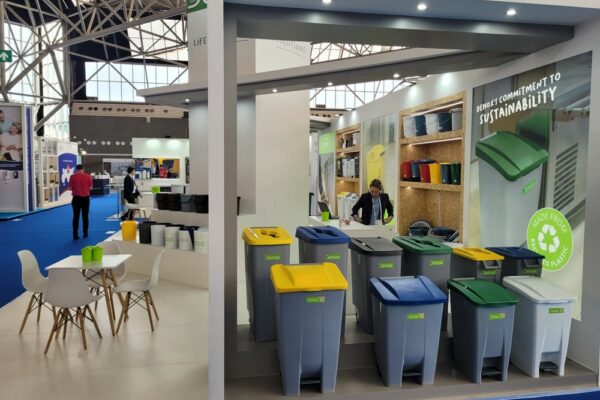 Cubos de reciclaje industrial para hosteleria Castellon